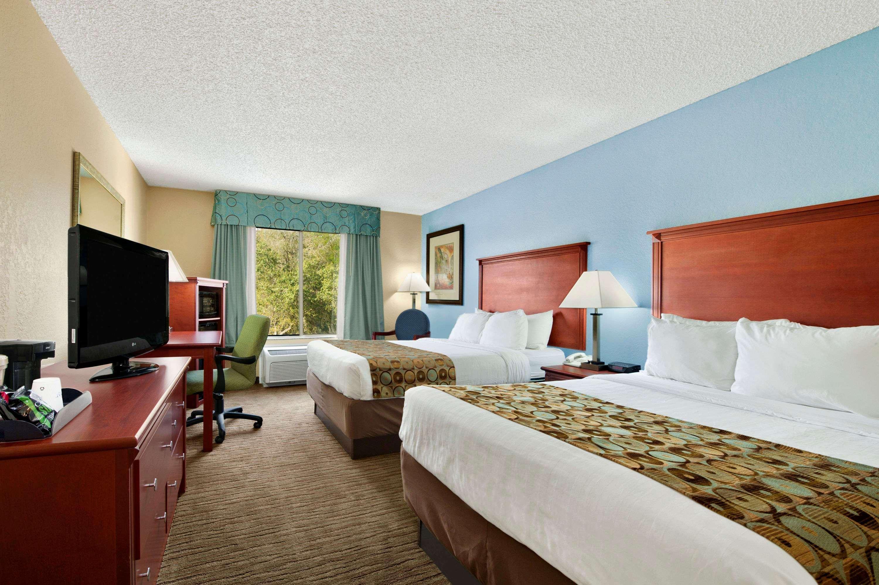 Baymont By Wyndham Gainesville I-75 Exterior foto